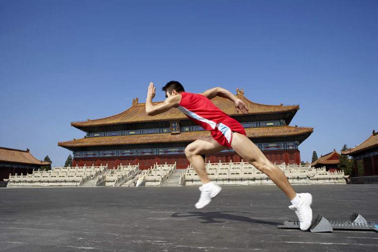 他不仅在俱