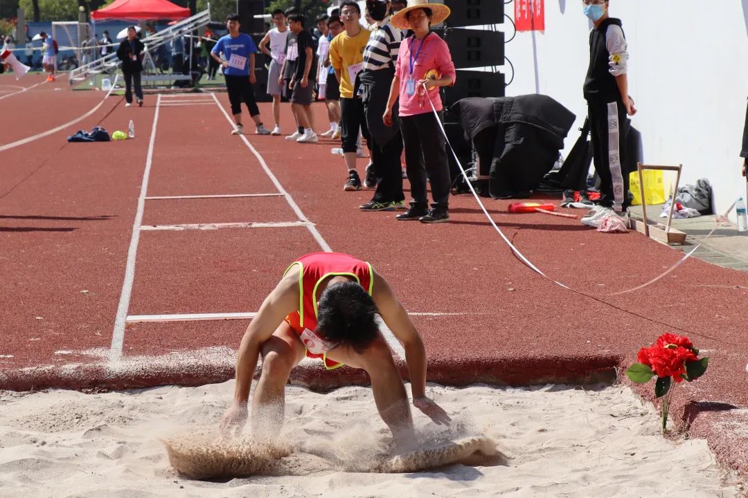 不仅是一场 不仅是一场